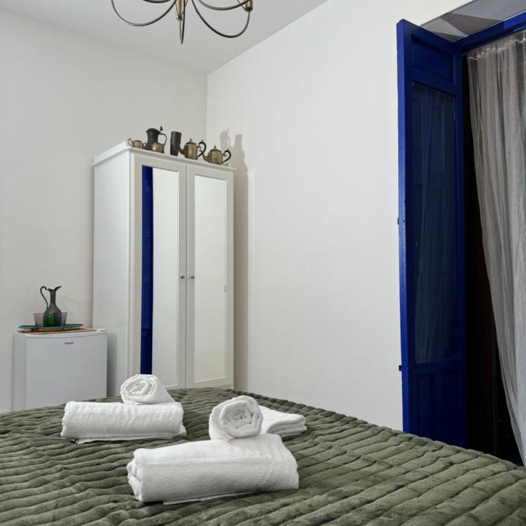 Castaños 4 - Double Room with Shared Toilet - 4