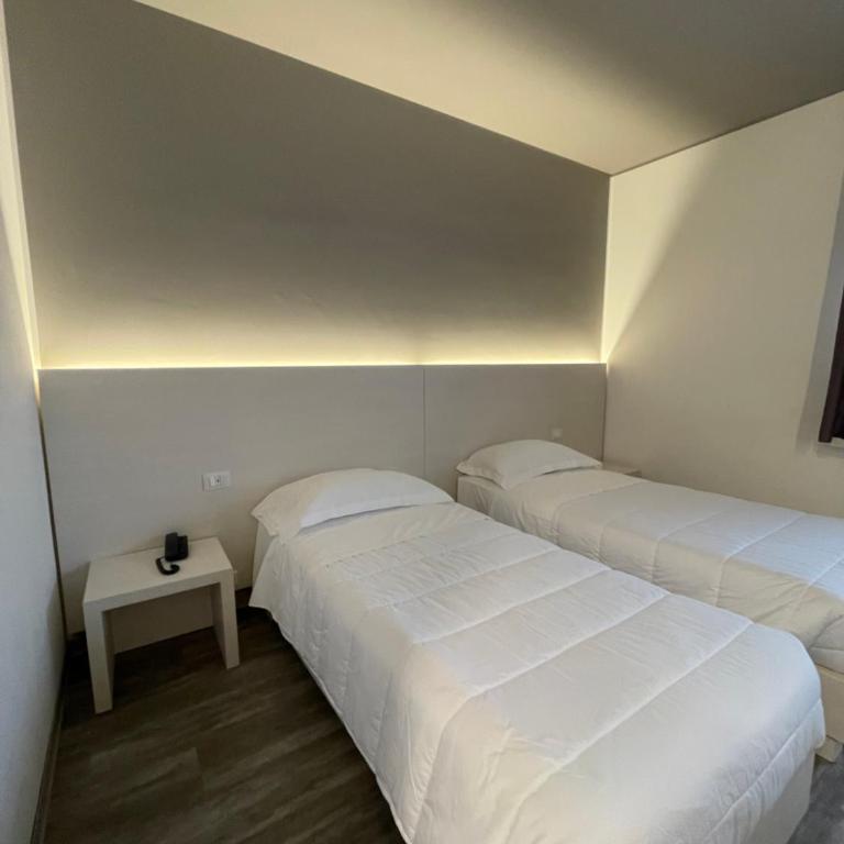 Hotel Albatros - Deluxe Twin Room - 14