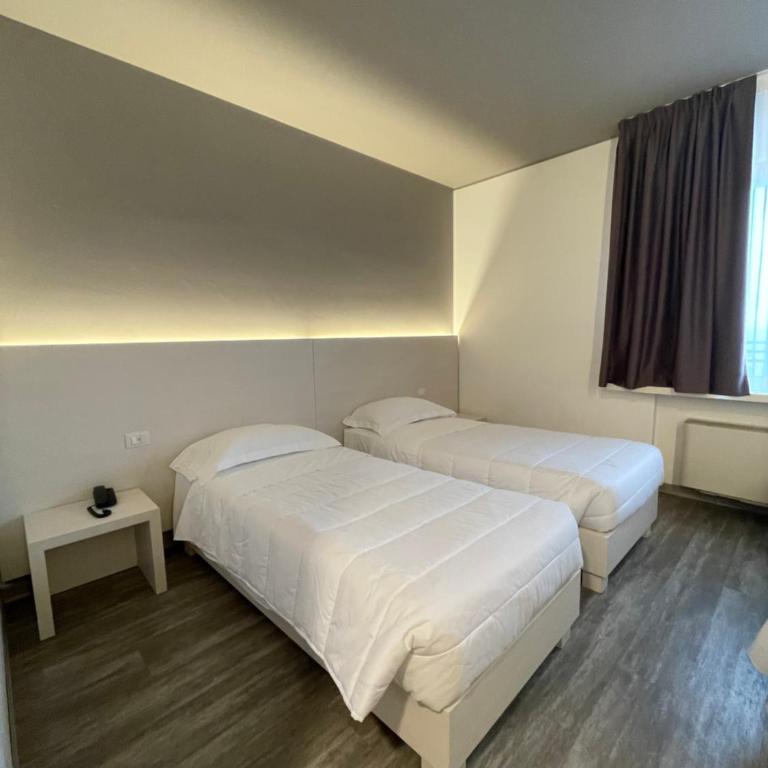 Hotel Albatros - Deluxe Twin Room - 12