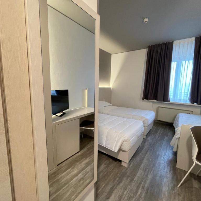 Hotel Albatros - Deluxe Triple Room - 17