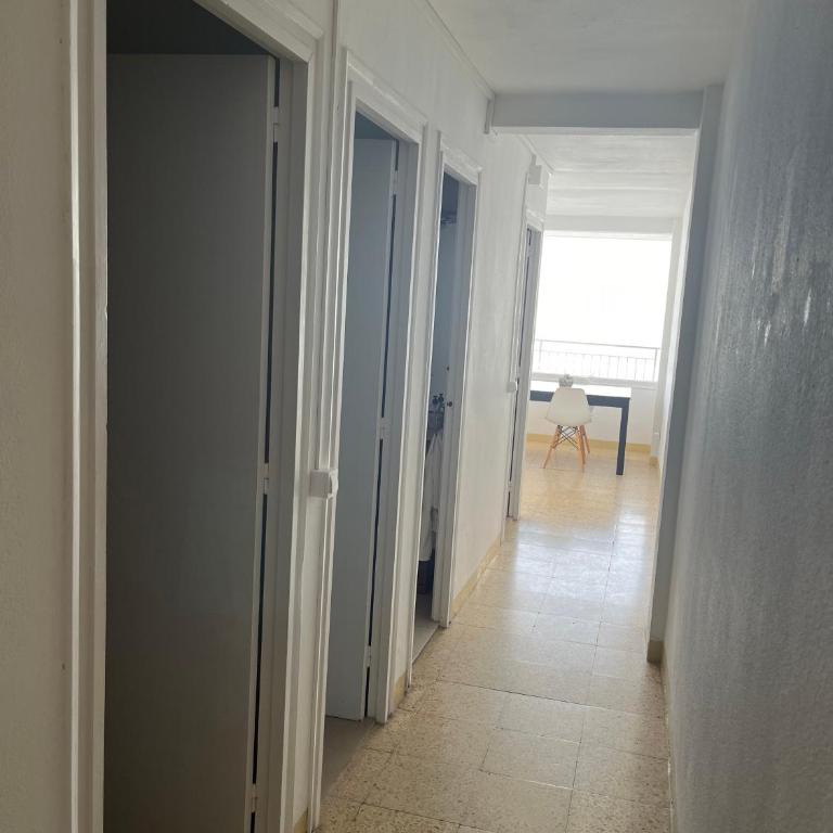 Beachfront 3-bedroom apartment - Apartamento de 3 dormitorios - 20