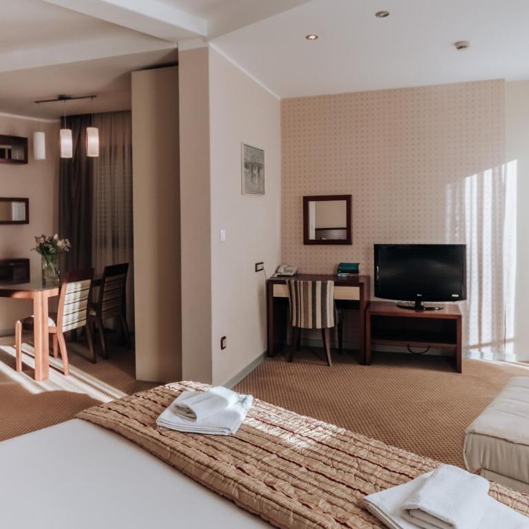 Apartments Del Mar - Double Studio with Balcony - 5