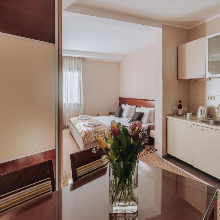 Apartments Del Mar - Double Studio with Balcony - 7