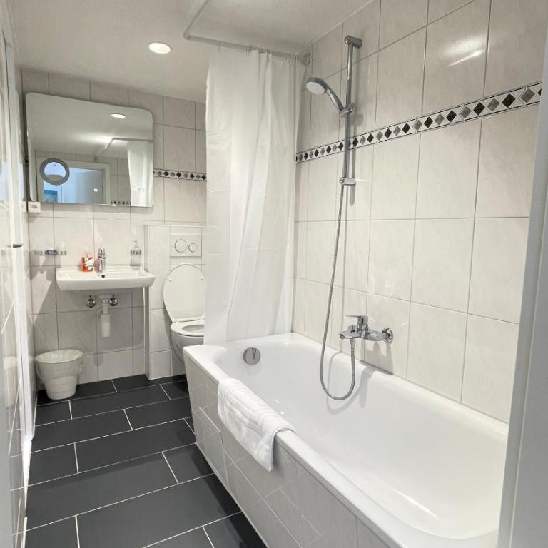 Villa Zentrum Haus Davos - Familienstudio - 11