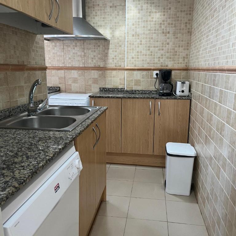 Beachfront 3-bedroom apartment - Apartamento de 3 dormitorios - 27