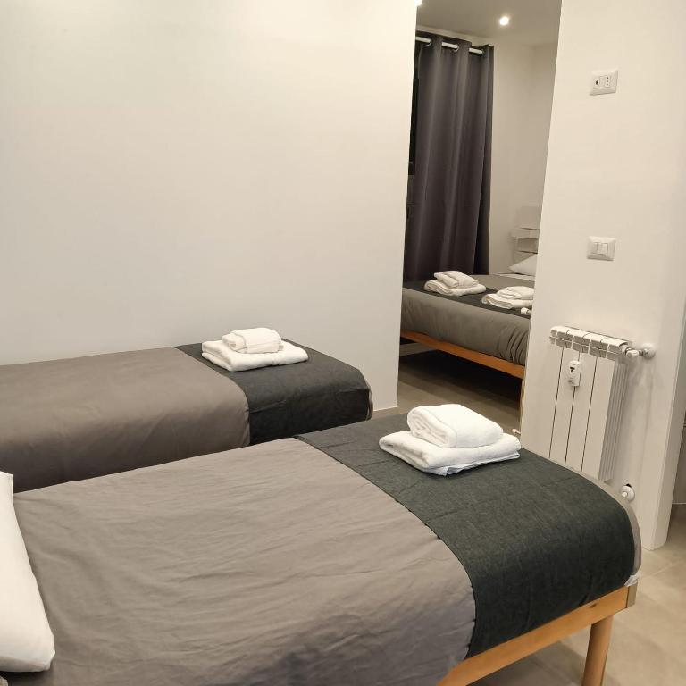 Porta Nuova Suite 57 - Quadruple Room with Private Bathroom - 3