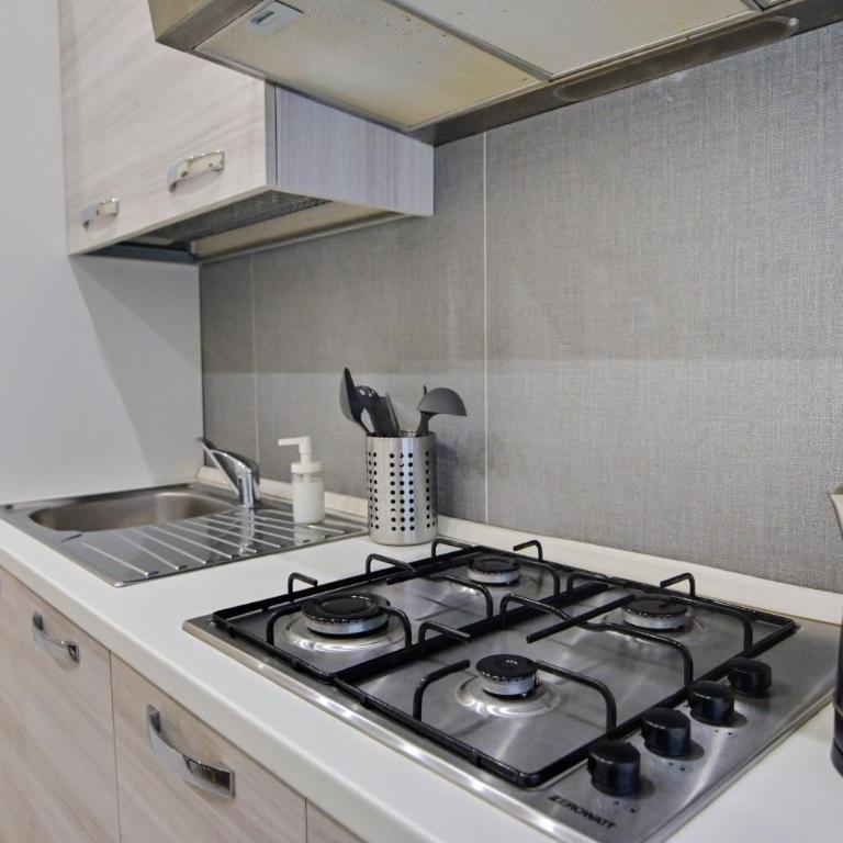 Cozy Central Residence Napoli - Appartamento con 3 Camere da Letto - 46
