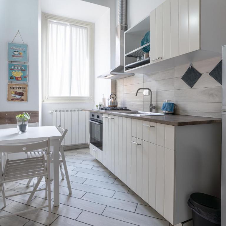 Casa Sant'Onofrio - Three-Bedroom Apartment - 3