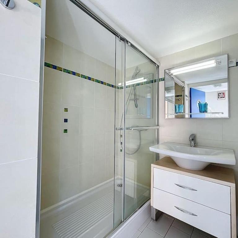 3227-Appart 4 personnes climatisé donnant sur le Port Argeles - Appartement 2 Chambres - 11