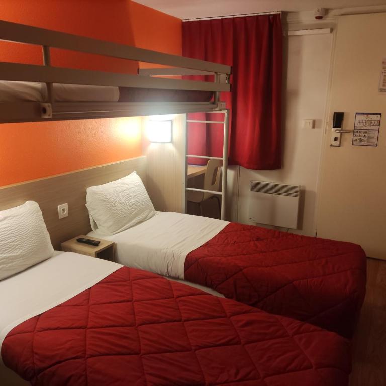 Premiere Classe Vannes - Chambre Triple - 17