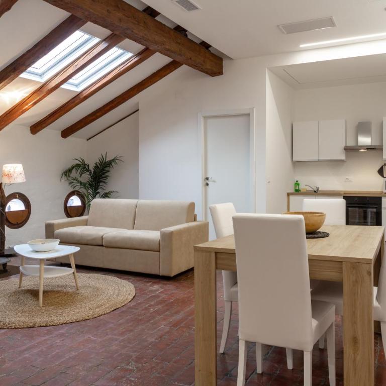 Matteotti Gallery Venice Apt - Two-Bedroom Apartment - 8