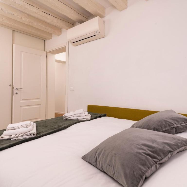 San Samuele Venezia Centro+ Wellness Pool Jacuzzi - Three-Bedroom Apartment - 5