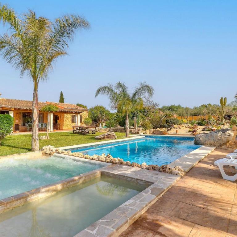 Villa Petit Bijoux by Rentallorca - Vacation Home - 2
