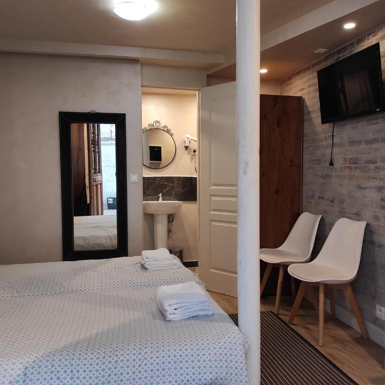Hotel Clermont Montmartre - Chambre Lits Jumeaux - 5