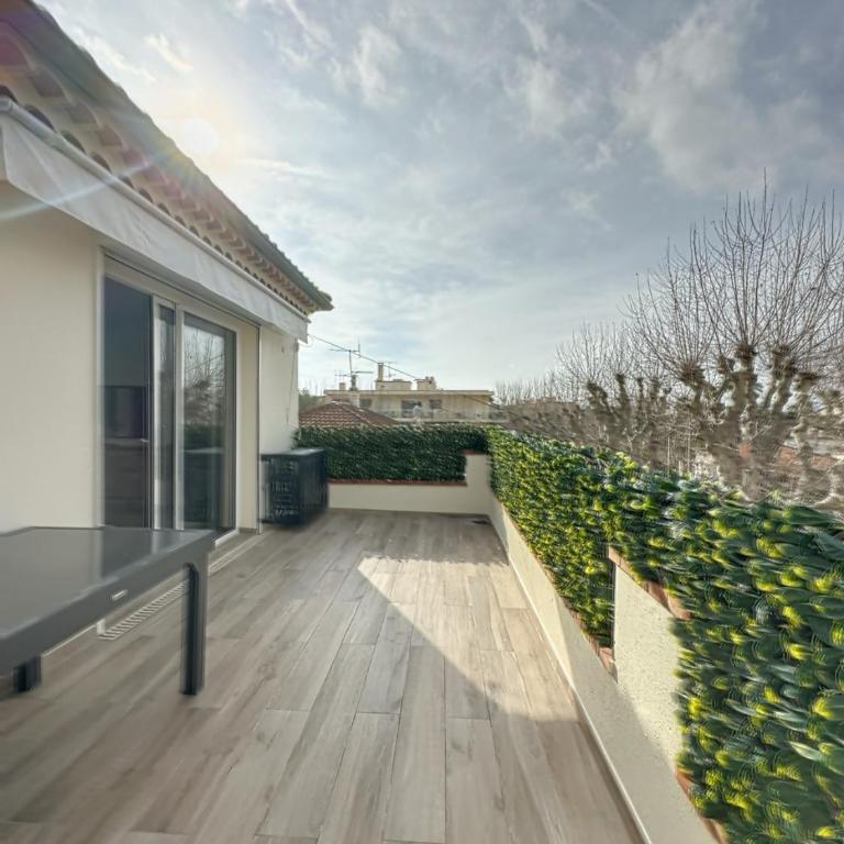 AGENCIA appartement 2 Pièces lumineux terrasse - One-Bedroom Apartment - 13