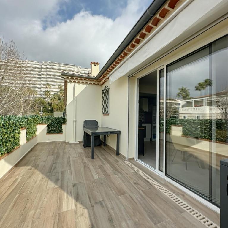 AGENCIA appartement 2 Pièces lumineux terrasse - One-Bedroom Apartment - 11