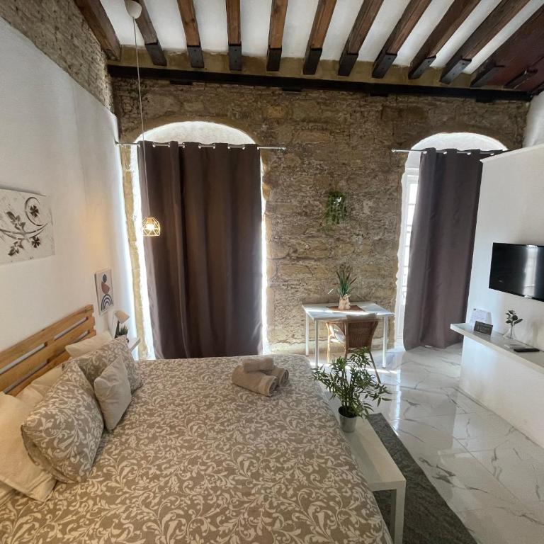 BF BOUTIQUE JEREZ - Suite con balcón - 1