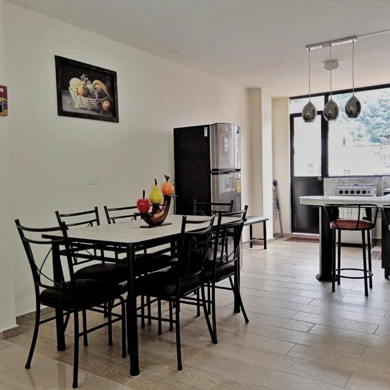 Hospedaje Charlie's House - Three-Bedroom Apartment - 6