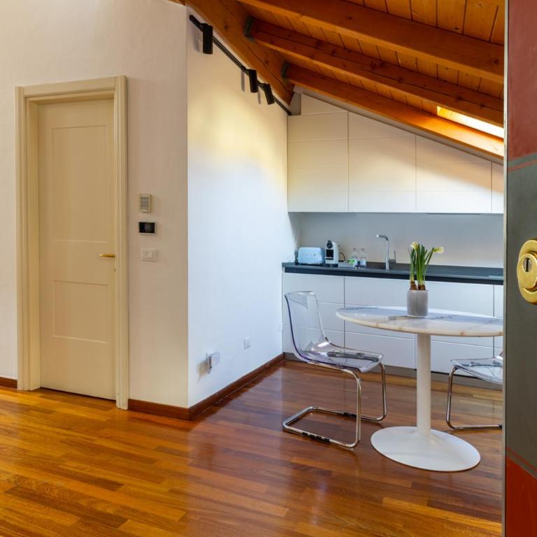 Casa Pegaso in Canton de Fiori - One-Bedroom Apartment - 19