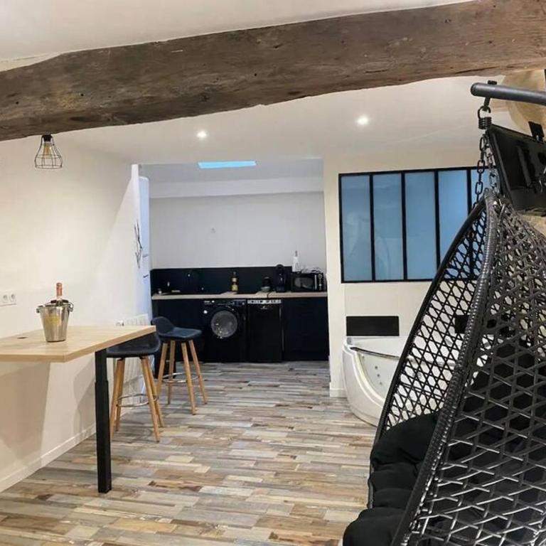 La balnéothérapie d'Élisa - One-Bedroom Apartment - 7