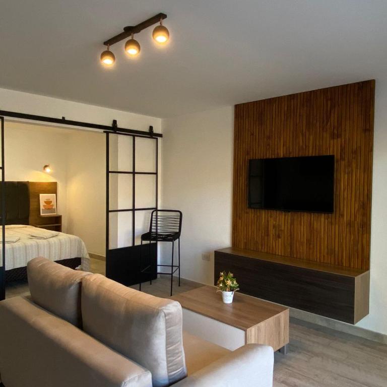 Rockaway Apart - Family Room - 9