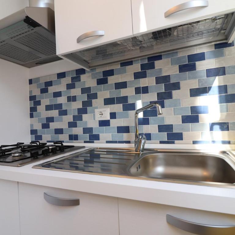 Appartamenti Via Faccolli zona centro Otranto - Casa con 1 Camera da Letto - 9