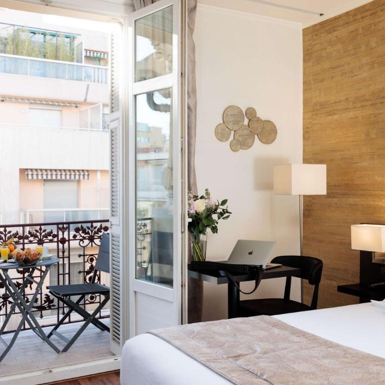 Best Western Plus Hôtel Massena Nice - Chambre Lit King-Size Deluxe avec Balcon - 2