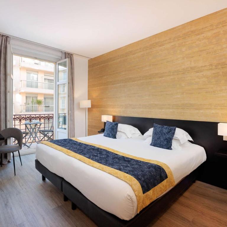 Best Western Plus Hôtel Massena Nice - Chambre Lit King-Size Deluxe avec Balcon - 10