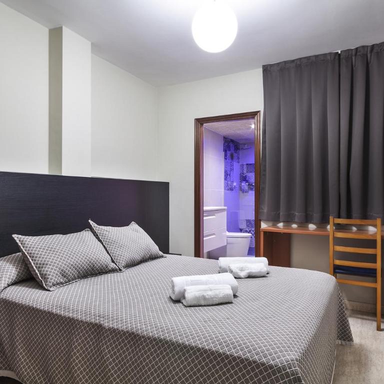 Hotel Montmar - Habitación Doble Estándar - 1 o 2 camas - 9