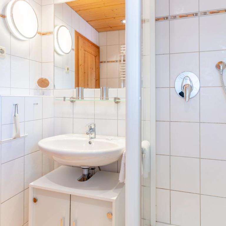 Gästehaus Hagen - Apartment mit Dusche - 5