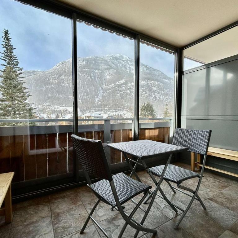 Charmant T3 avec balcon, 4 couchages, à 500m des pistes - La Salle les Alpes - Appartement 2 Chambres - 3