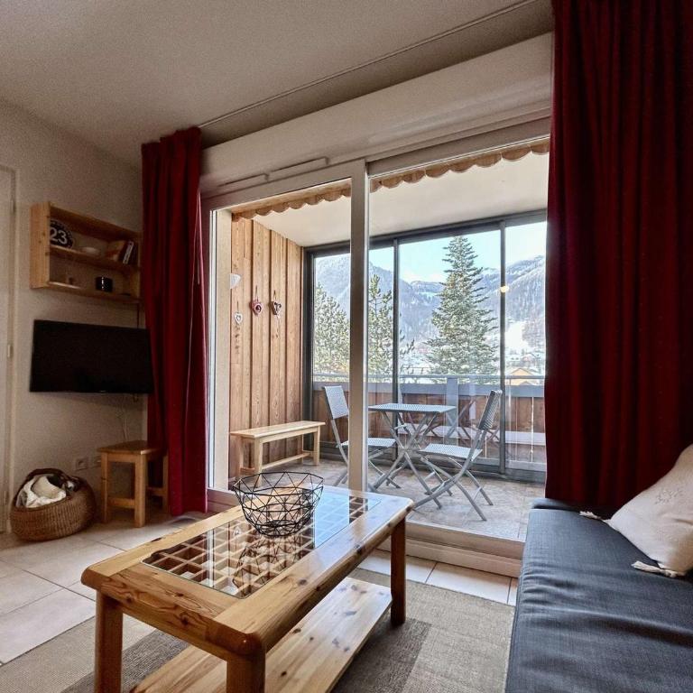 Charmant T3 avec balcon, 4 couchages, à 500m des pistes - La Salle les Alpes - Appartement 2 Chambres - 12