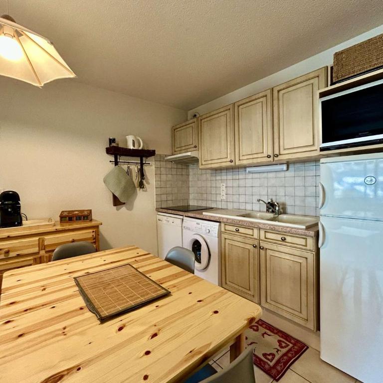 Charmant T3 avec balcon, 4 couchages, à 500m des pistes - La Salle les Alpes - Appartement 2 Chambres - 15