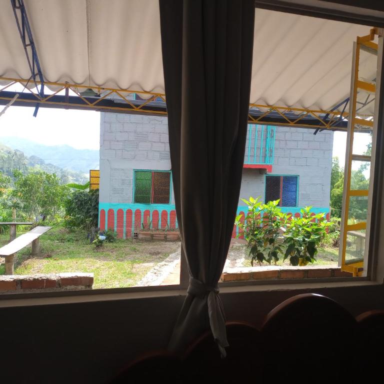 Las Hamacas (Hospedaje Rural) - Habitación Triple con vistas al jardín - 1