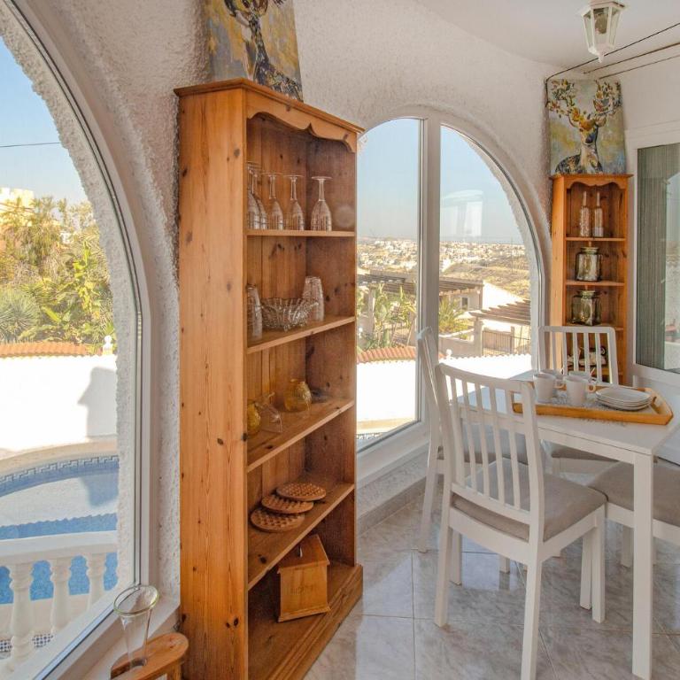 Awesome Home In Ciudad Quesada - Casa Vacacional de 3 dormitorios - 4