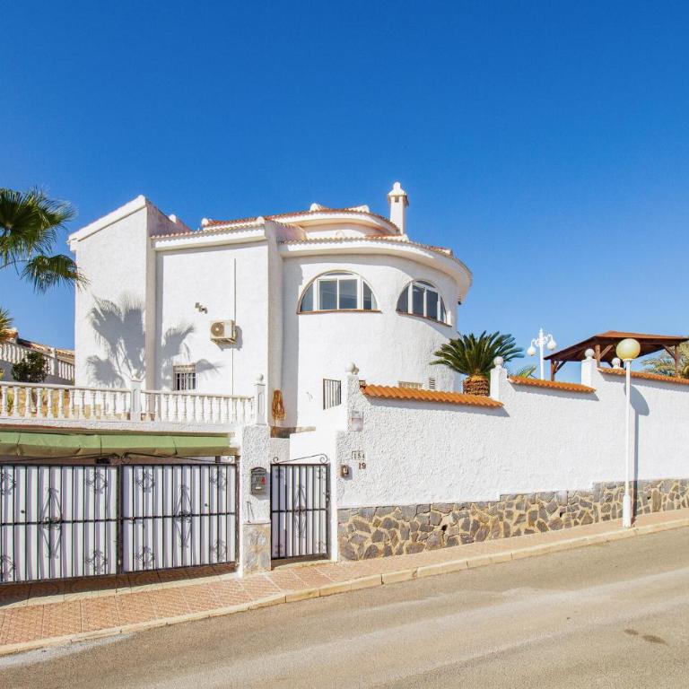 Awesome Home In Ciudad Quesada - Casa Vacacional de 3 dormitorios - 10