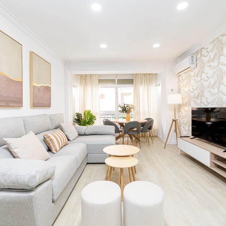 Lovely Diego Vergara City Center - Three-Bedroom Apartment - 2