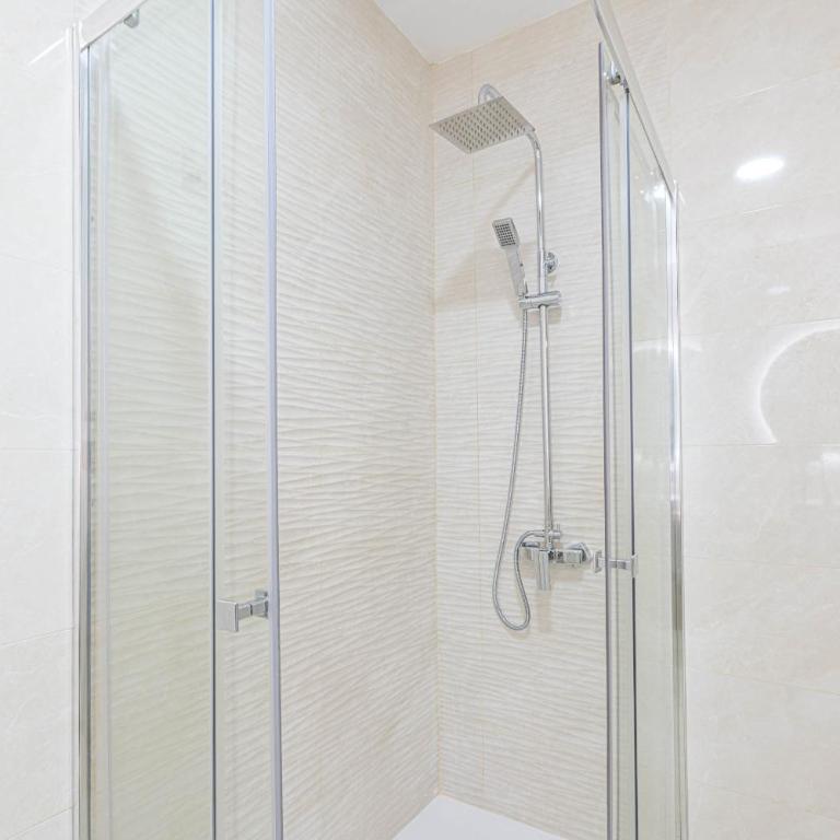 Lovely Diego Vergara City Center - Three-Bedroom Apartment - 15