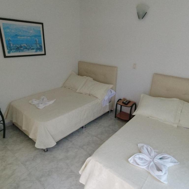 Hotel Miami en Melgar - Habitación Cuádruple con balcón - 4