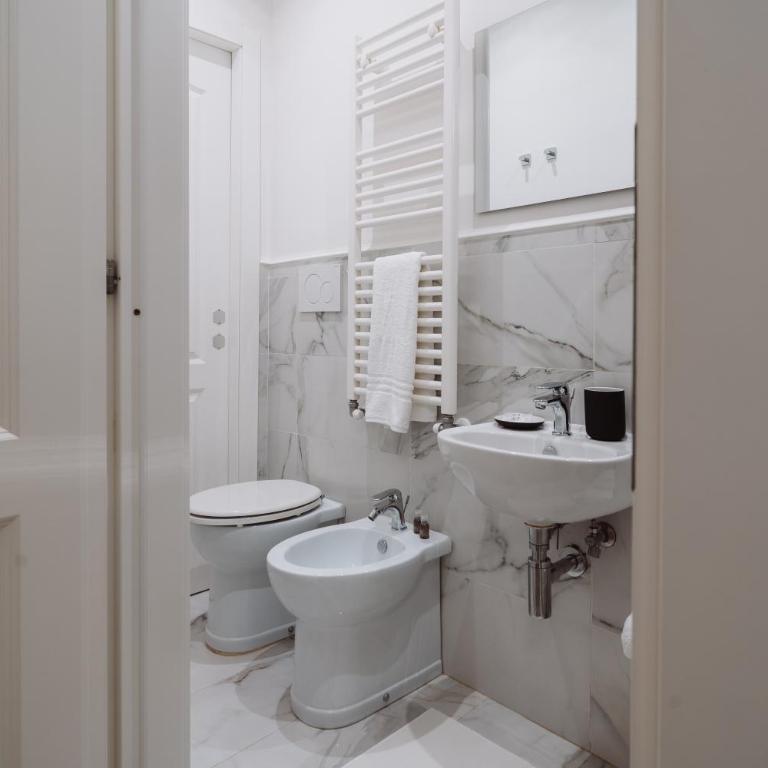 Rooms Genova dei Rolli - Camera Matrimoniale con Bagno Privato - 4