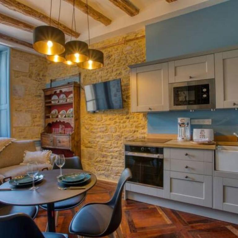 "Les appartements de Betty B" Centre historique - Appartement 1 Chambre - 6