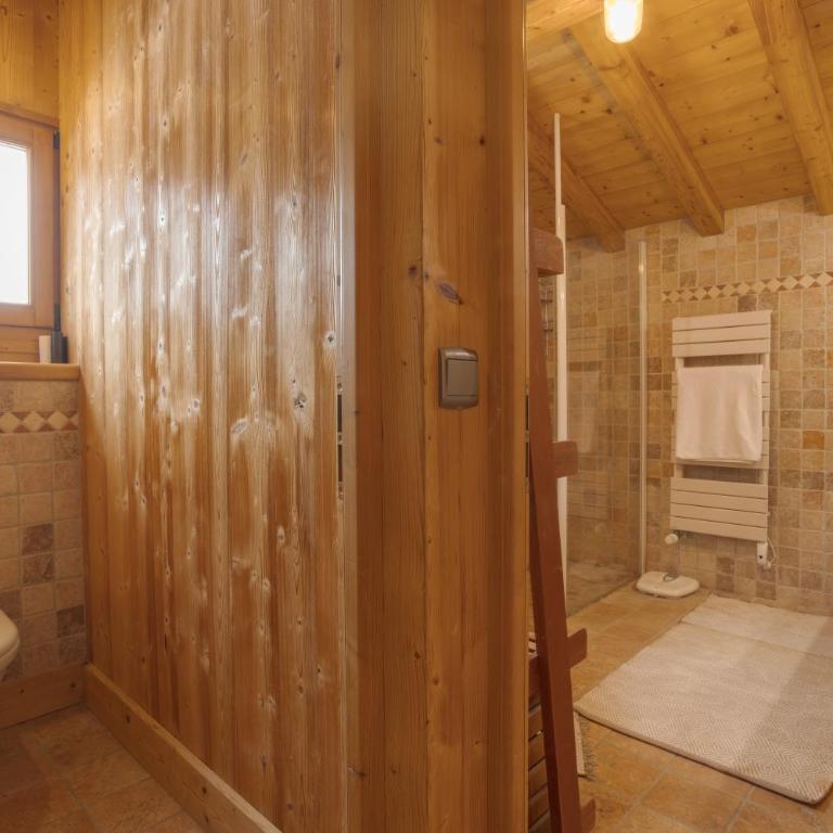Chalet Melusine - Big Chalet w Spa Pool, Sauna, Huge Terrace, Views & Privacy! - Chalet - 21