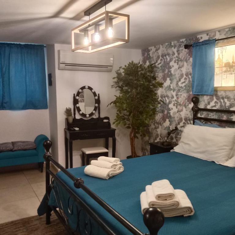 Gina House - Two-Bedroom Apartment - 10
