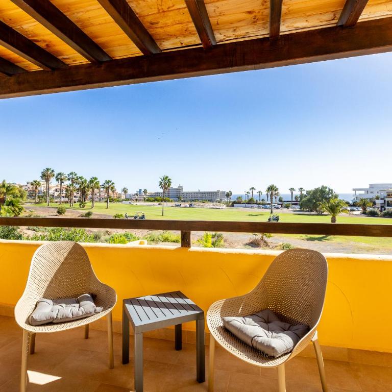 VILLA WITH 4 BEDROOMS AND PRIVATE HEATED POOL - Villa - 19