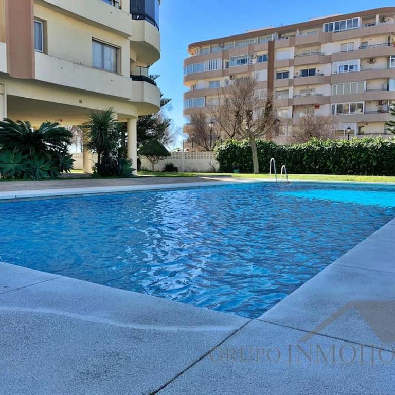 Apartamento de playa con piscina - One-Bedroom Apartment - 12