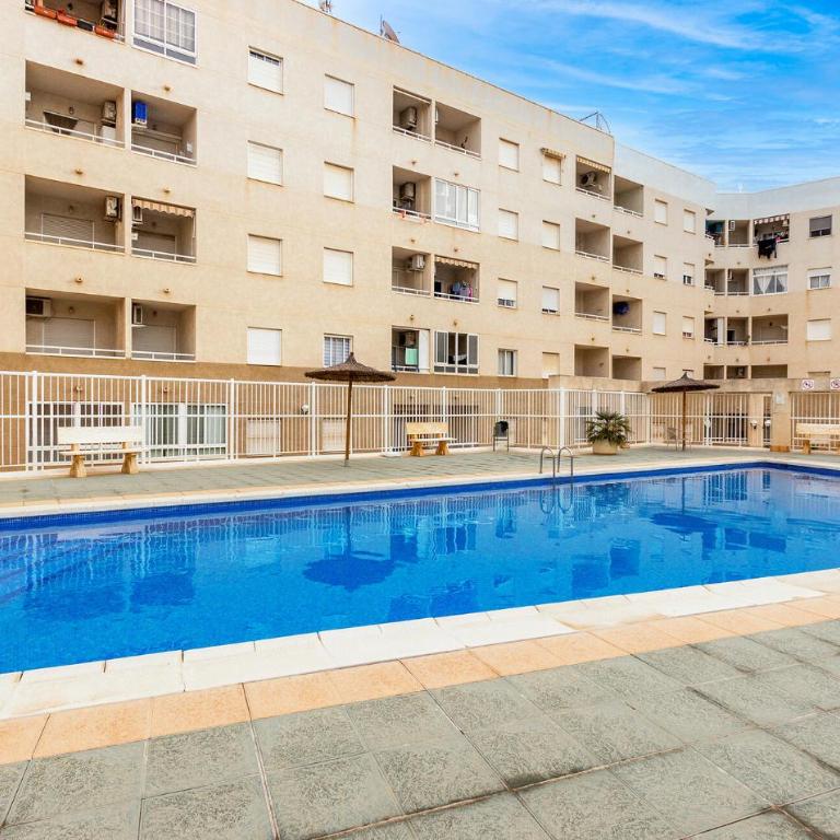 Cozy Apartment In Torrevieja With Swimming Pool - Two-Bedroom Apartment - 11