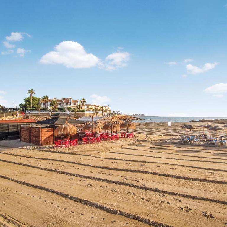 Cozy Apartment In Torrevieja With Swimming Pool - Two-Bedroom Apartment - 2