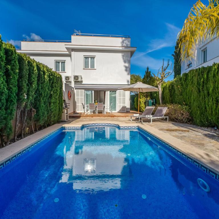 Traumhafte Villa Maricel für 8 Gäste am Meer - Villa - 1