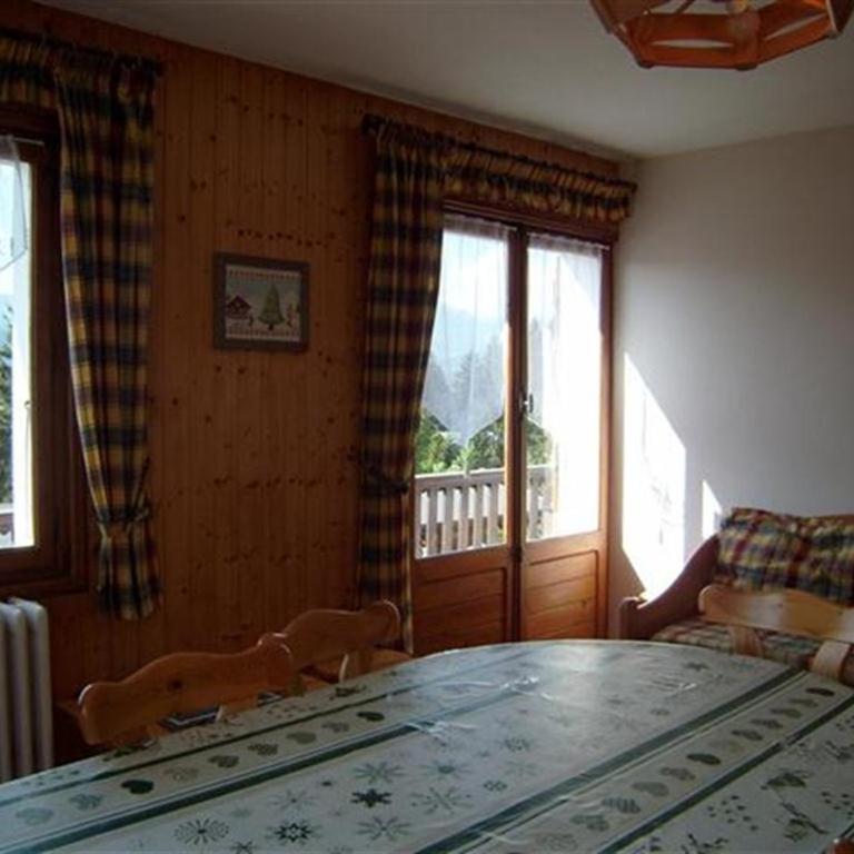 Chalet 8 pers. au pied des pistes avec parking à 50m des remontées mécaniques - Chalet 3 Chambres - 18