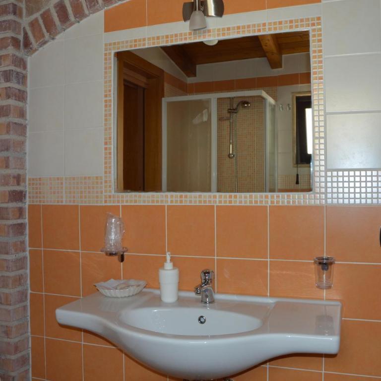 B&B Miracapri - Camera King con Vista Montagne - 1